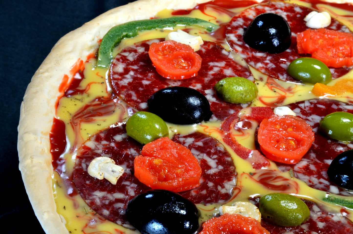 Pizza, Salami – gefälscht