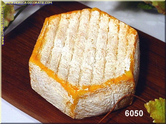 Farm cheese, whole - dummy