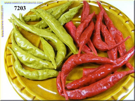 Rote und grüne Paprika – gefälscht