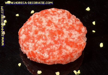 Steak-Tartar - roher Hamburger - Attrappe 8x2 cm