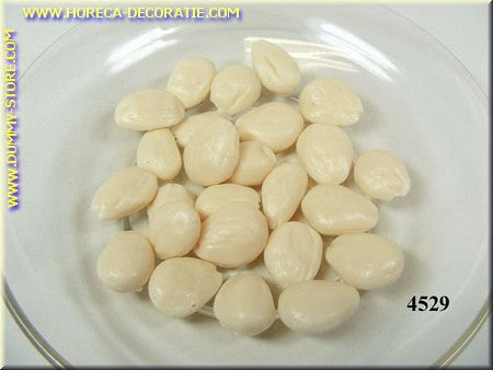 Almonds, 25 pieces