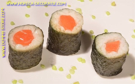 Maki Sushi mit Lachs (Dummy)
